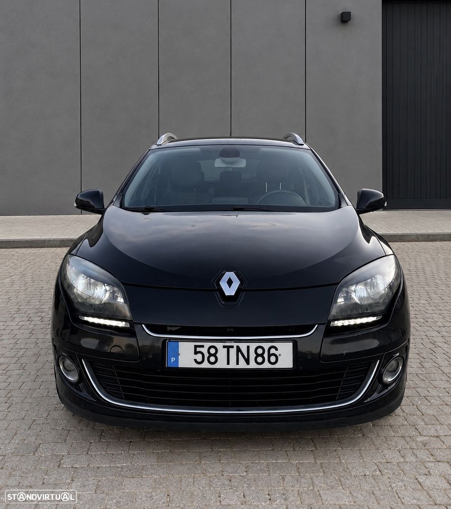Renault Mégane Sport Tourer 1.5 dCi Bose Edition SS — photo 2