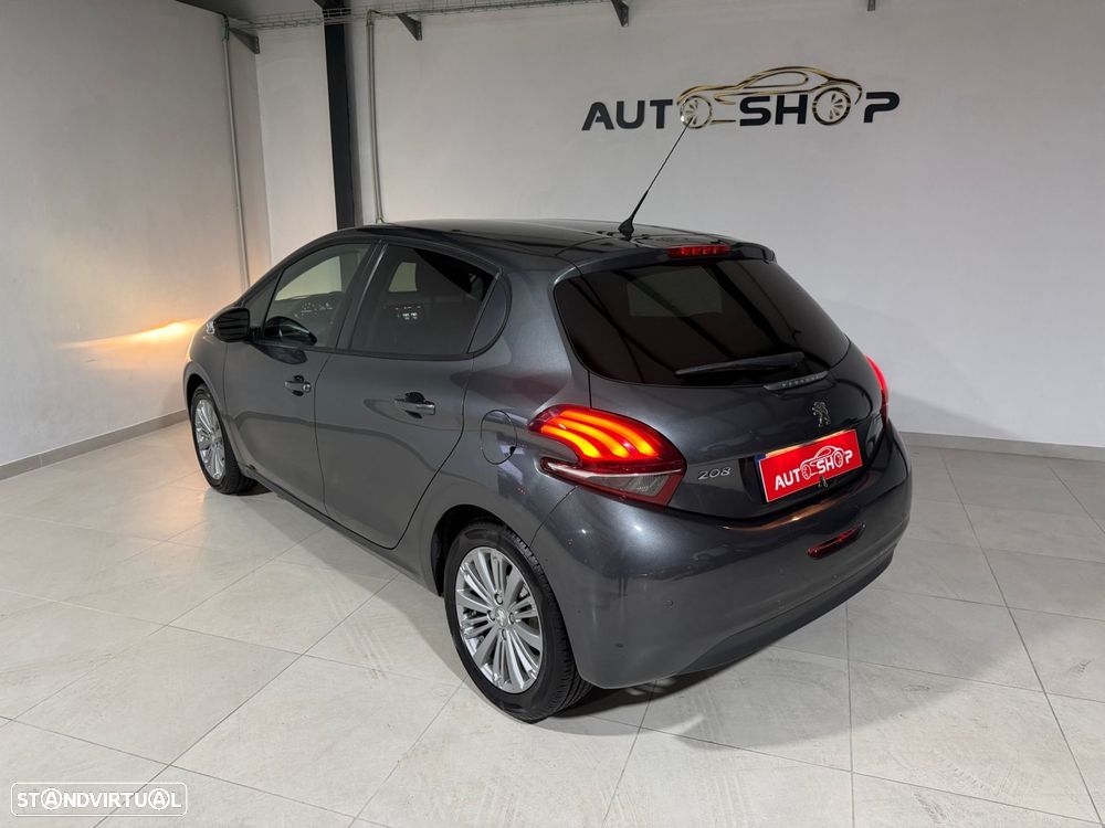 Peugeot 208 1.2 PureTech Allure - 19
