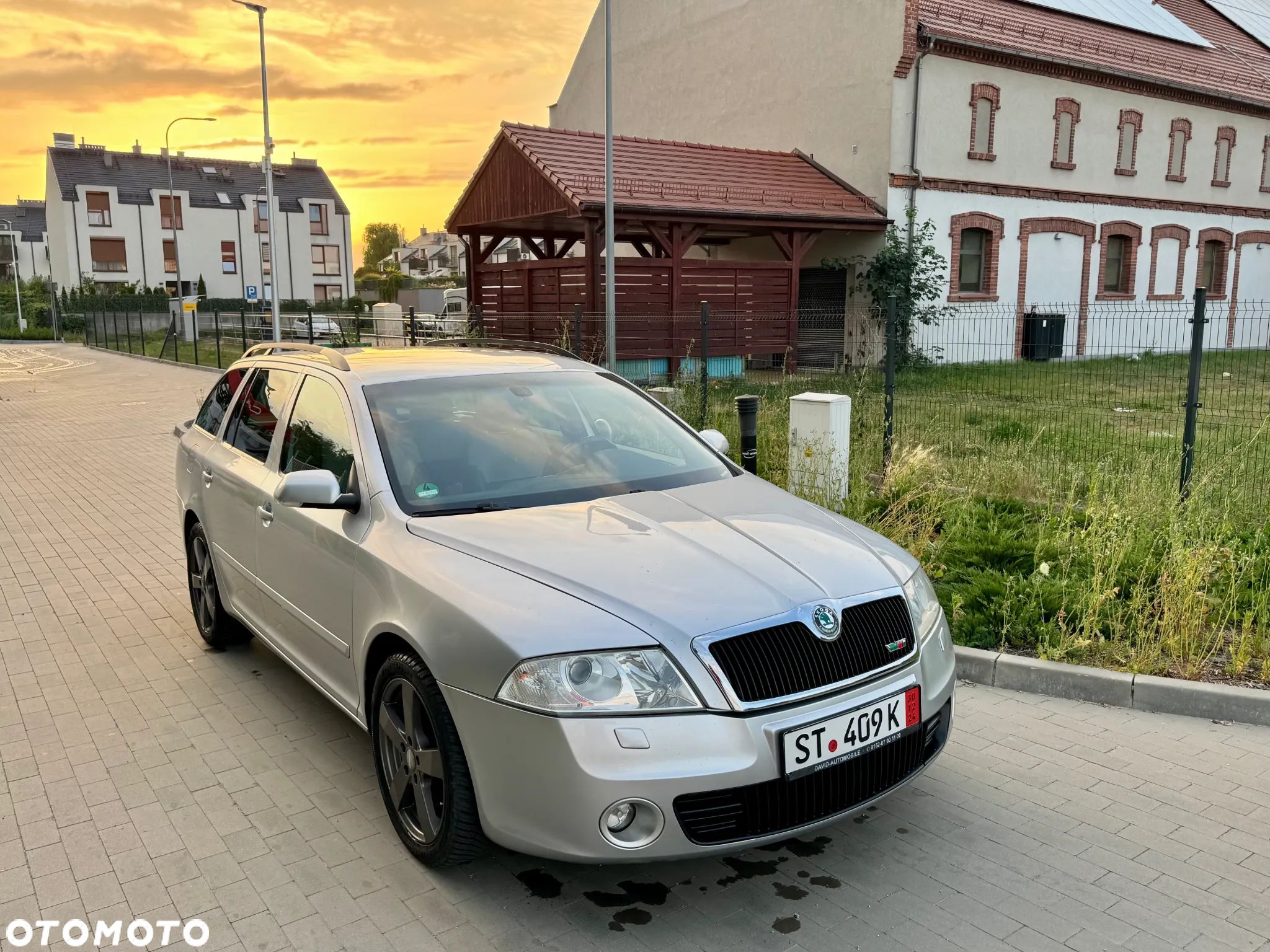 Skoda Octavia Combi 2.0 TDI DPF RS - 1