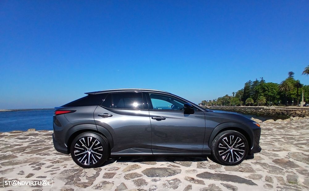 Lexus RZ 300e Premium - 6