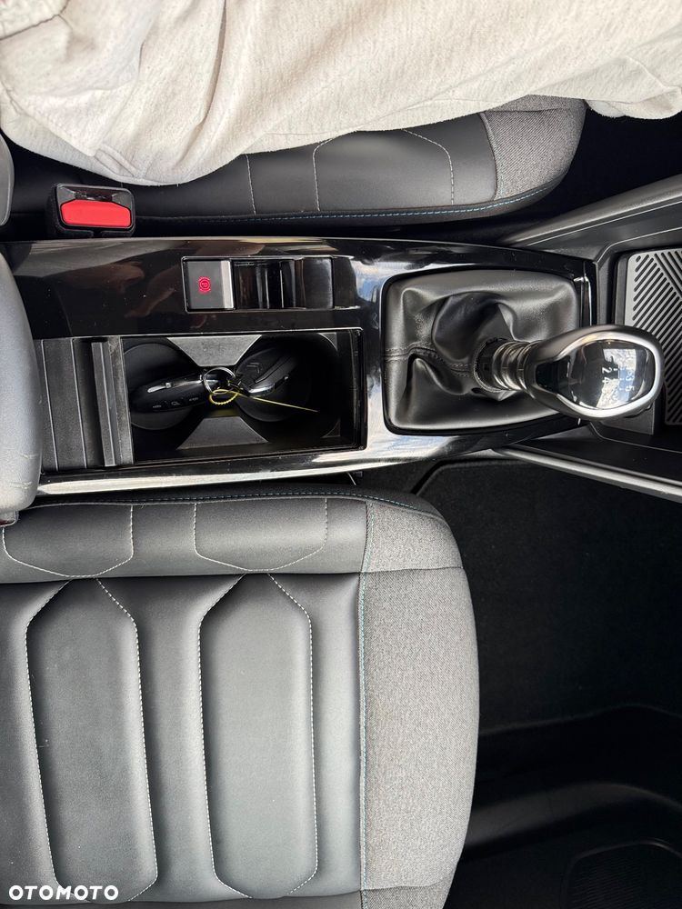 Citroën C4 1.2 PureTech Max S&S - 29