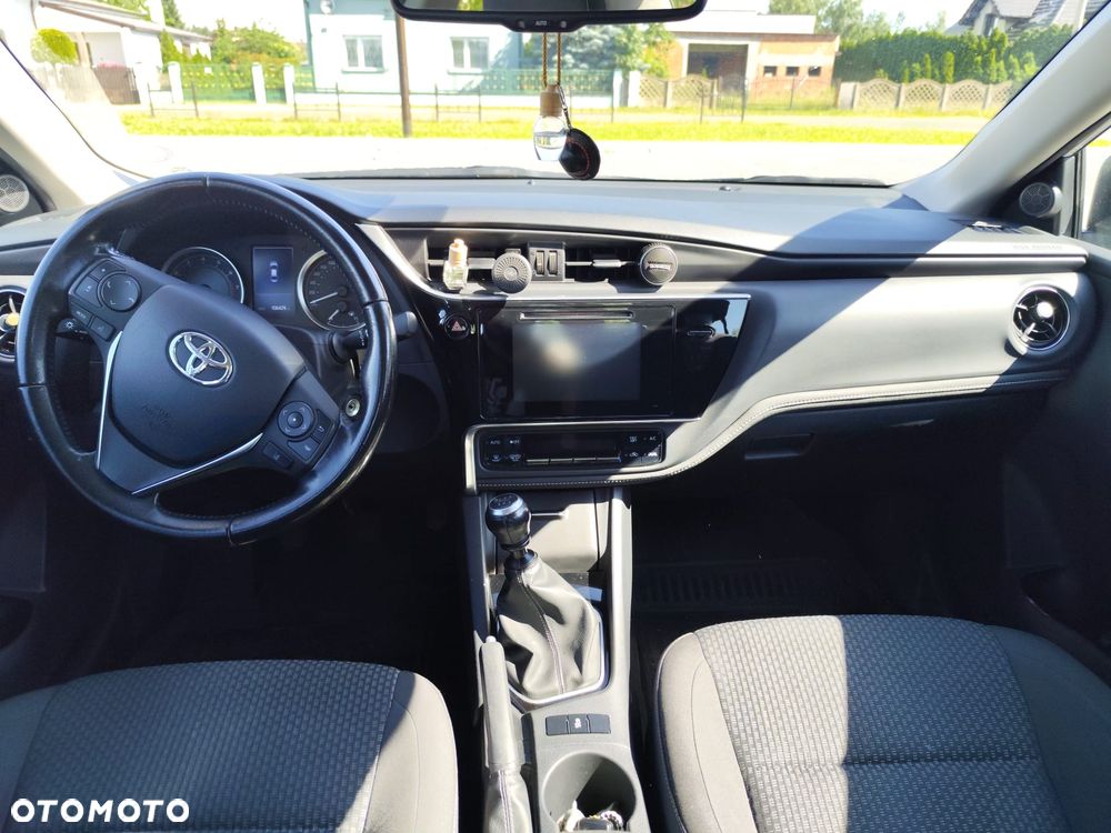 Toyota Corolla 1.6 Comfort - 5