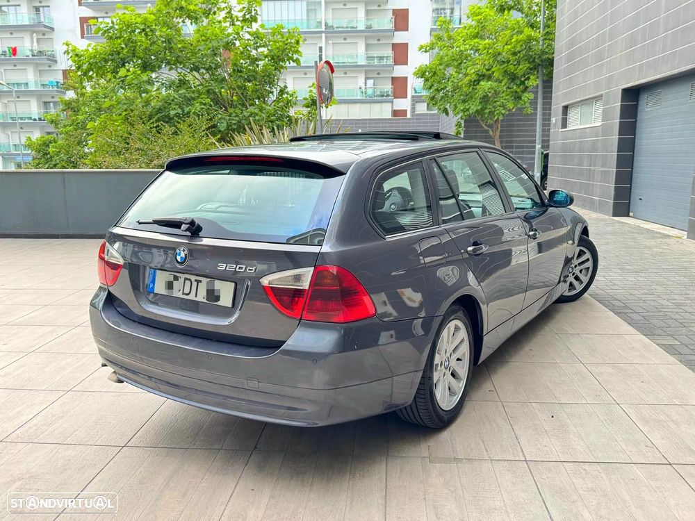 BMW 320 dA Exclusive - 6