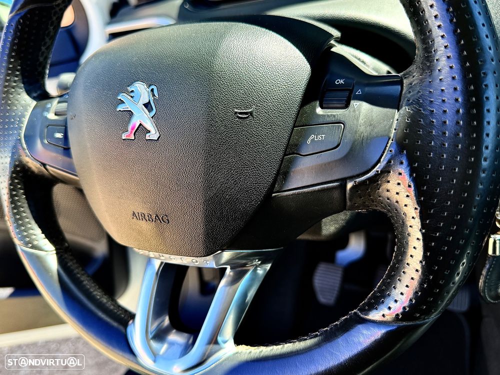 Peugeot 208 1.6 e-HDi Allure - 14