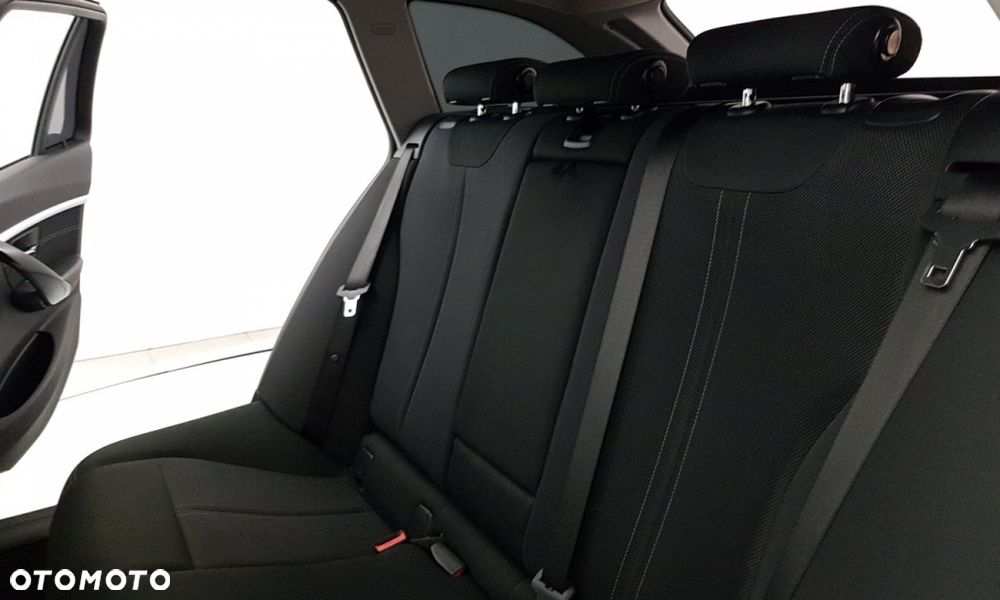 BMW Seria 3 318i Sport Line - 17