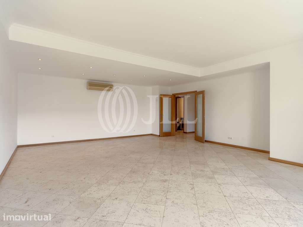 Apartamento T3 com estacionamento, no Villa Restelo, Lisboa - Grande imagem: 5/28