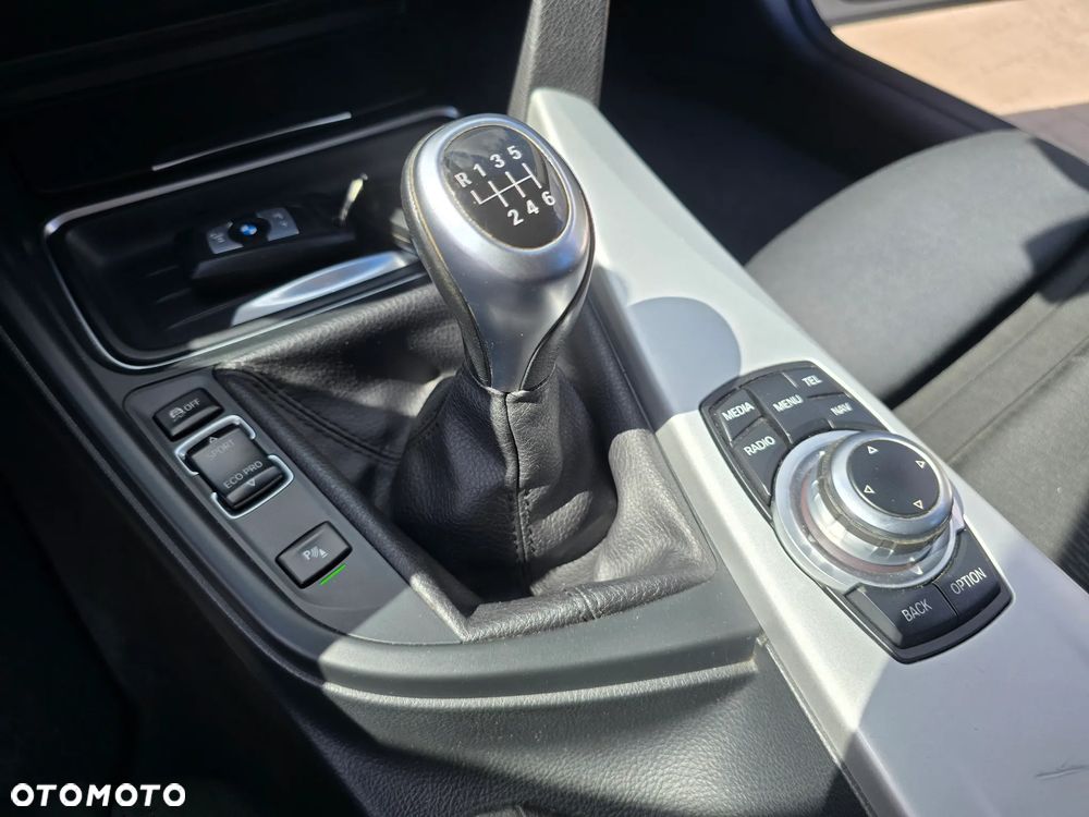 BMW Seria 3 - 31