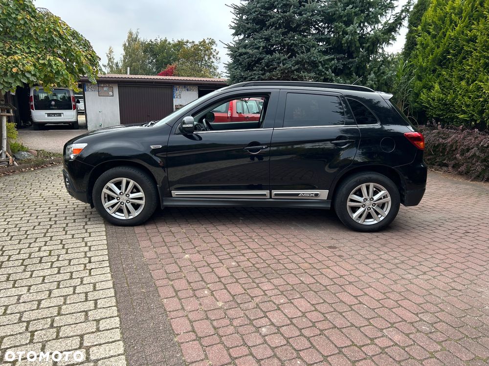 Mitsubishi ASX - 10