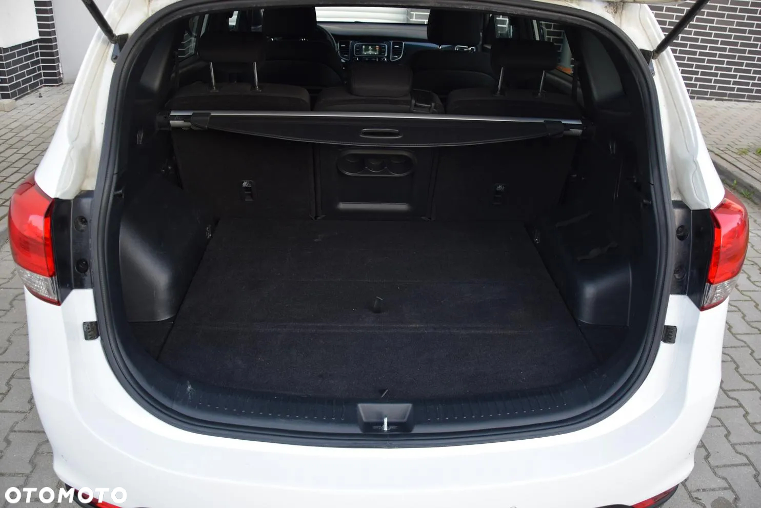 Kia Carens 1.7 CRDi 141 ISG Dream-Team Edition - 18
