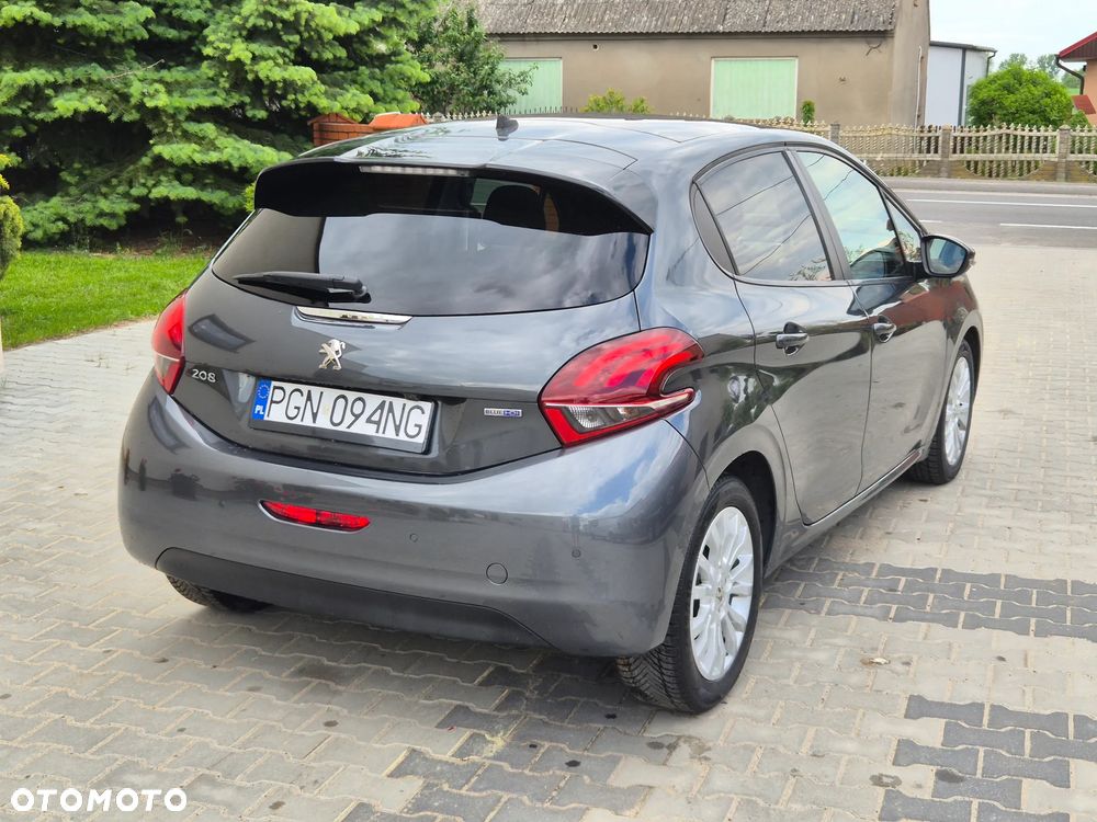 Peugeot 208 1.6 BlueHDi Allure S&S - 17