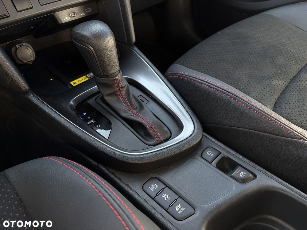 Toyota Yaris Cross Hybrid 1.5 GR Sport - 25