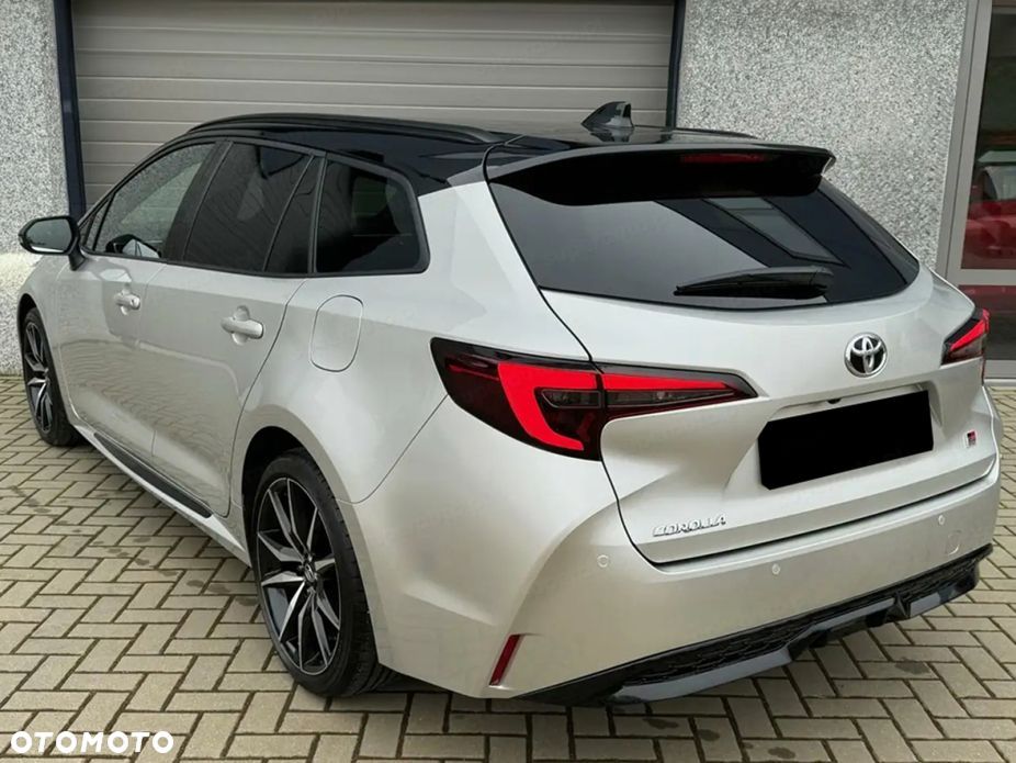Toyota Corolla - 5