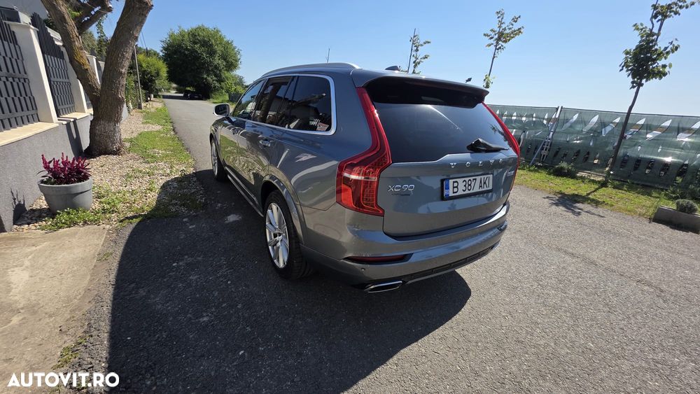 Volvo XC 90 D5 AWD R-Design - 12