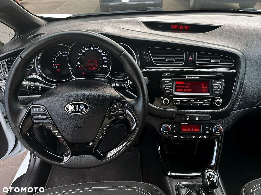 Kia Ceed - 20
