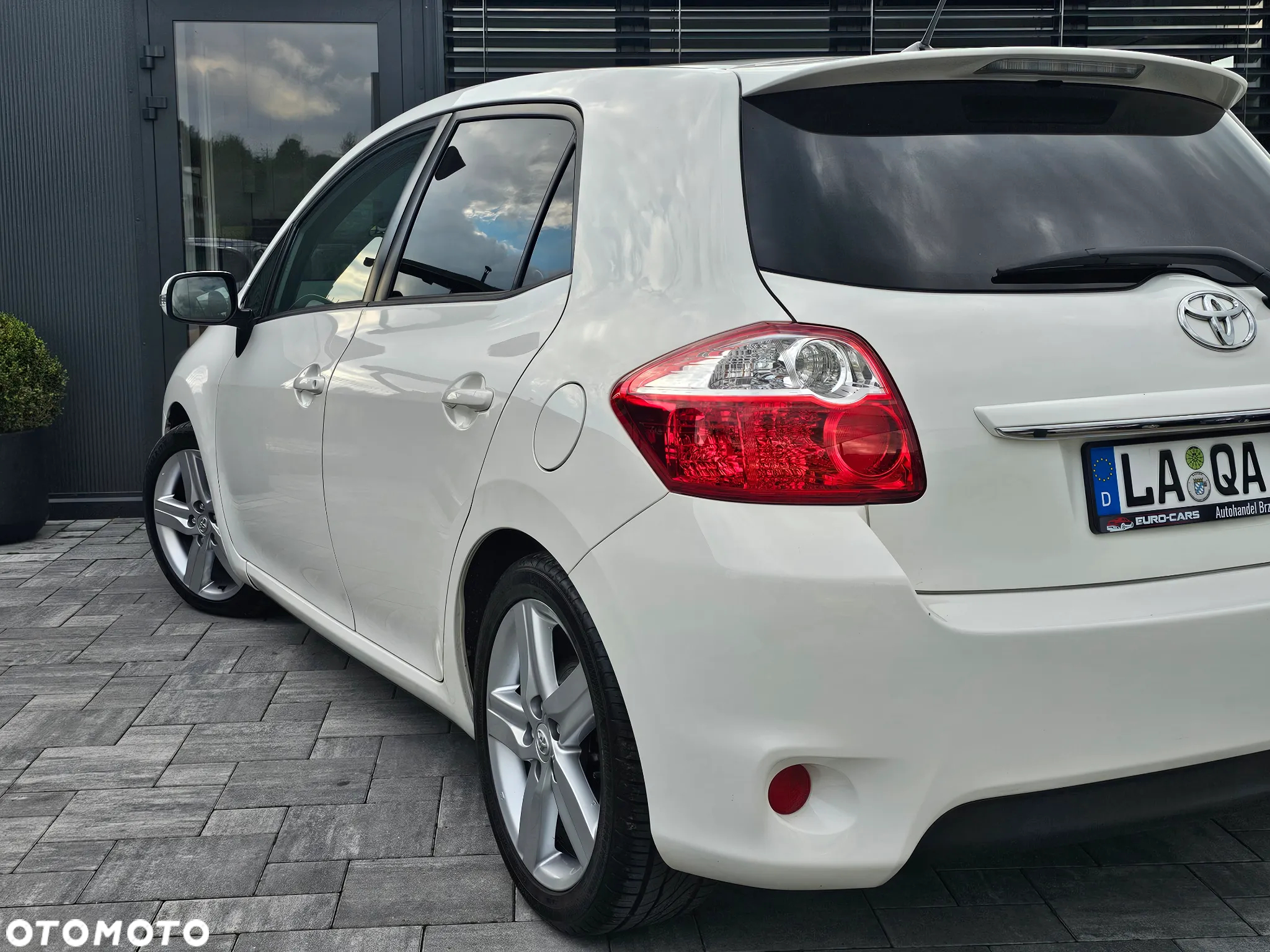 Toyota Auris 1.6 Premium - 31