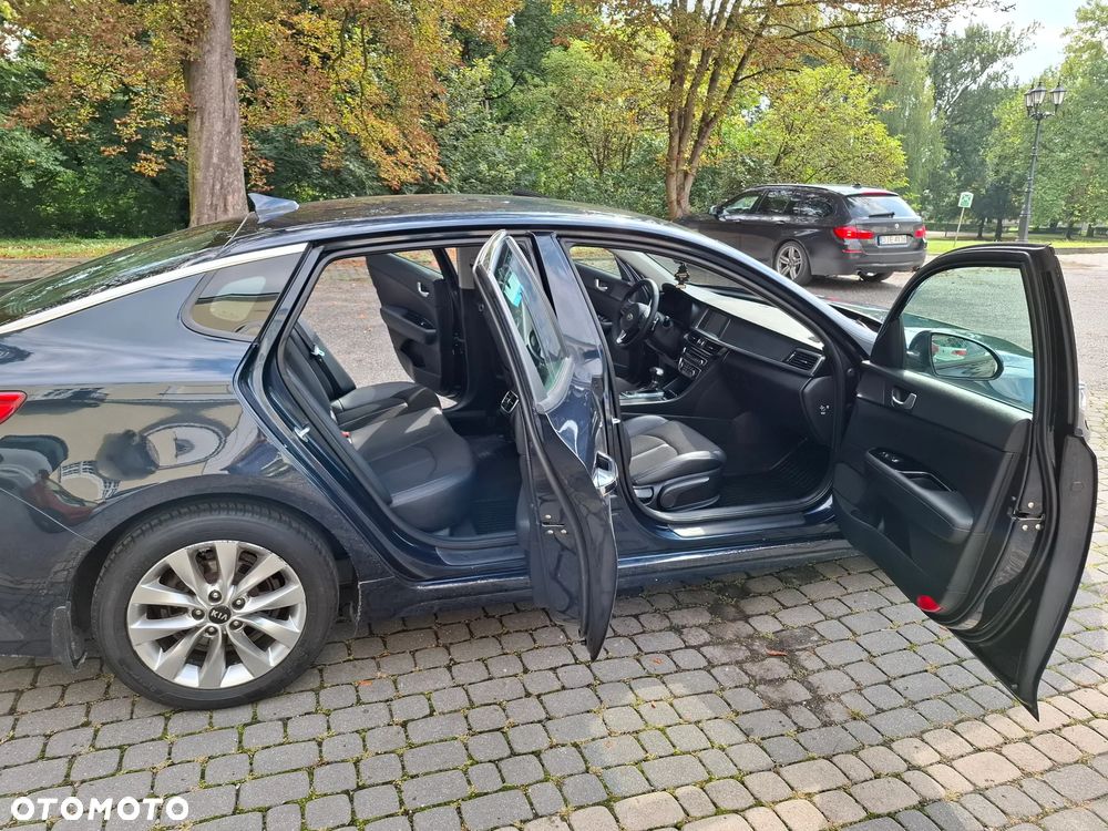 Kia Optima 1.7 CRDI M DCT - 18
