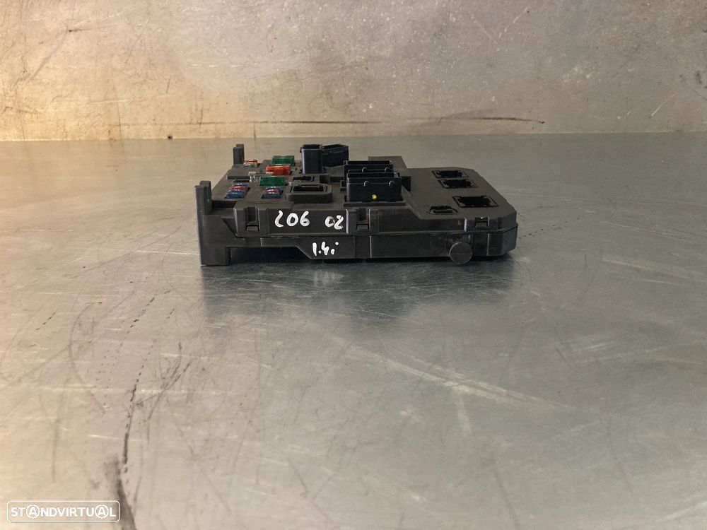 MODULO BSI / CAIXA FUSIVEIS PEUGEOT 206 E02-00 9646777380 S118085210 - 2