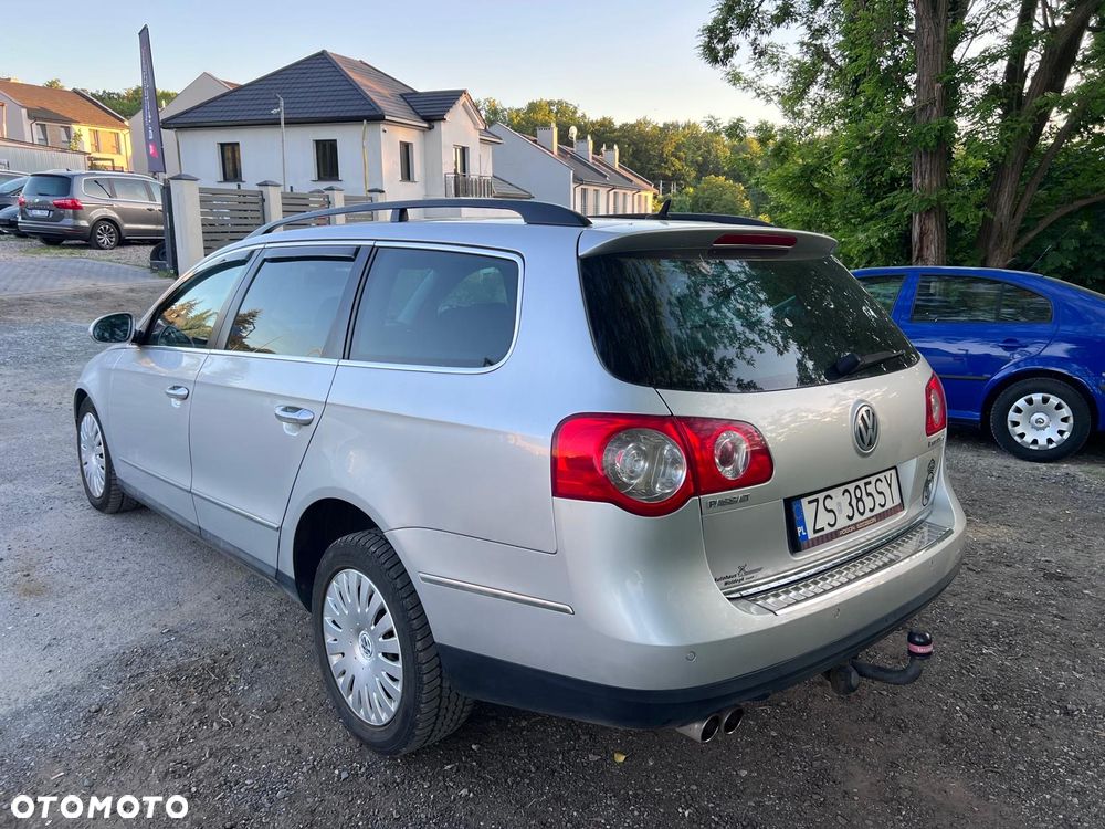 Volkswagen Passat 2.0 TDI DSG Trendline - 6