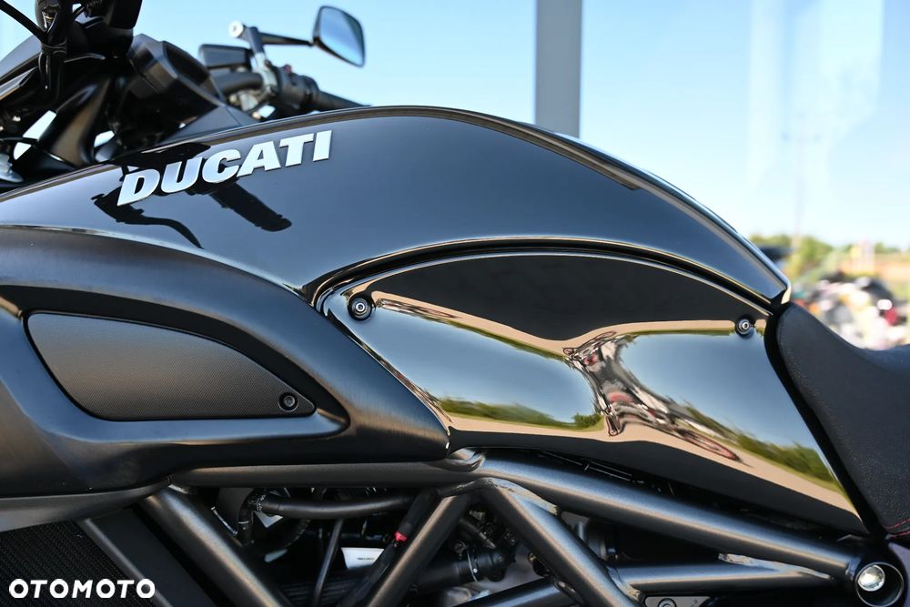 Ducati Diavel - 12