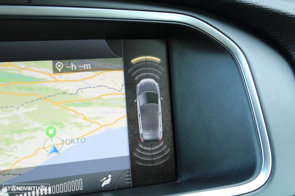 Volvo V40 1.6 D2 Momentum Eco - 34