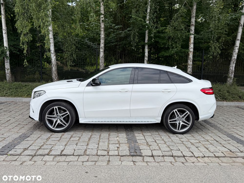 Mercedes-Benz GLE 350 d 4Matic 9G-TRONIC AMG Line - 3