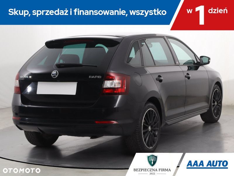 Skoda RAPID - 7