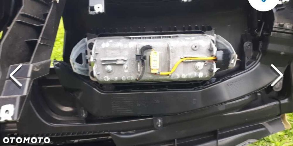 Skoda Octavia II lift deska rozdzielcza  poduszki pasy - 5