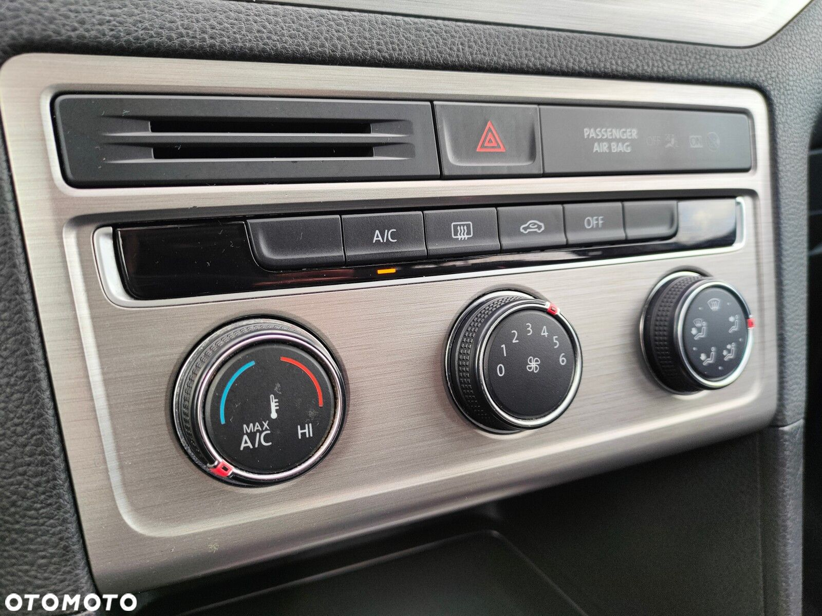 Volkswagen Golf Sportsvan - 25
