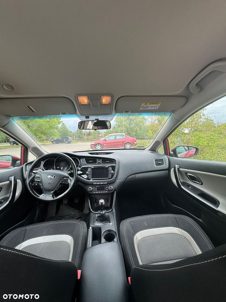 Kia Ceed 1.6 CRDi Business Line - 10