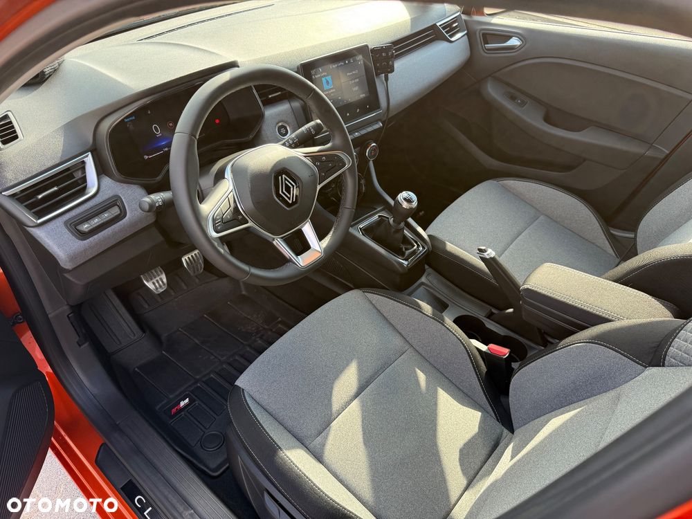 Renault Clio 1.0 TCe Evolution - 26