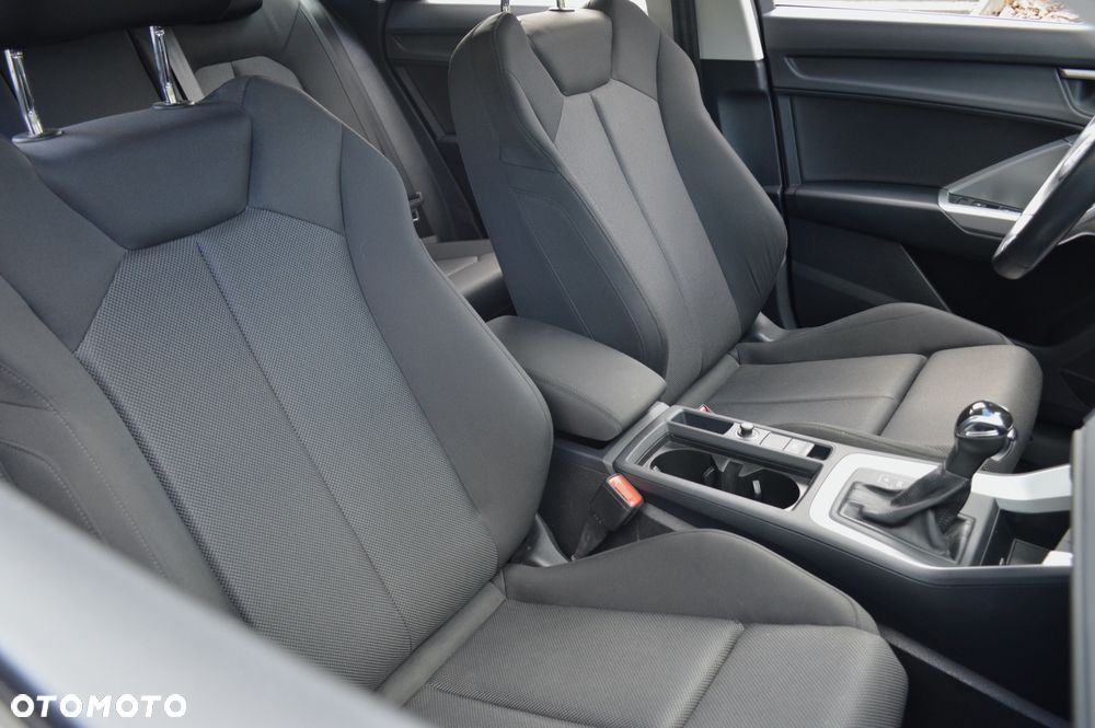 Audi Q3 2.0 TDI Sport S tronic - 30