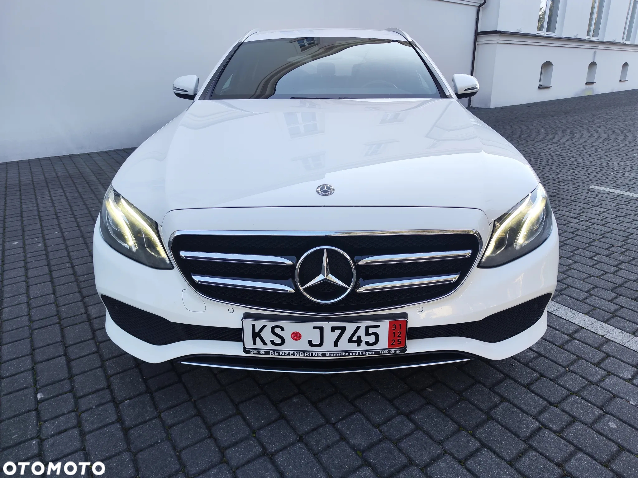 Mercedes-Benz Klasa E 220 d Avantgarde - 3