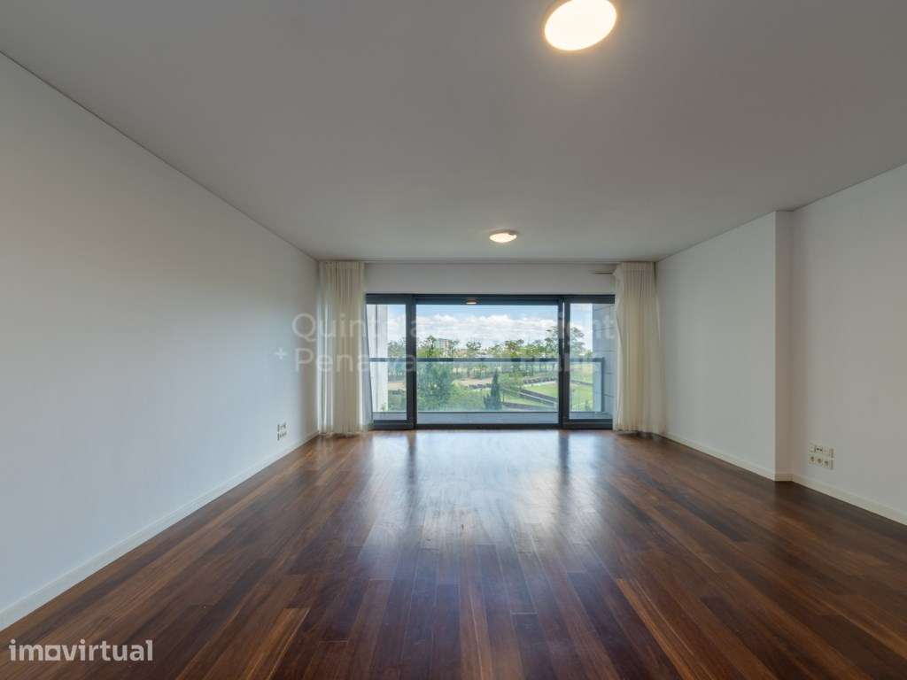 Apartamento T3 sem móveis para arrendamento no Campo Grande - Grande imagem: 2/27