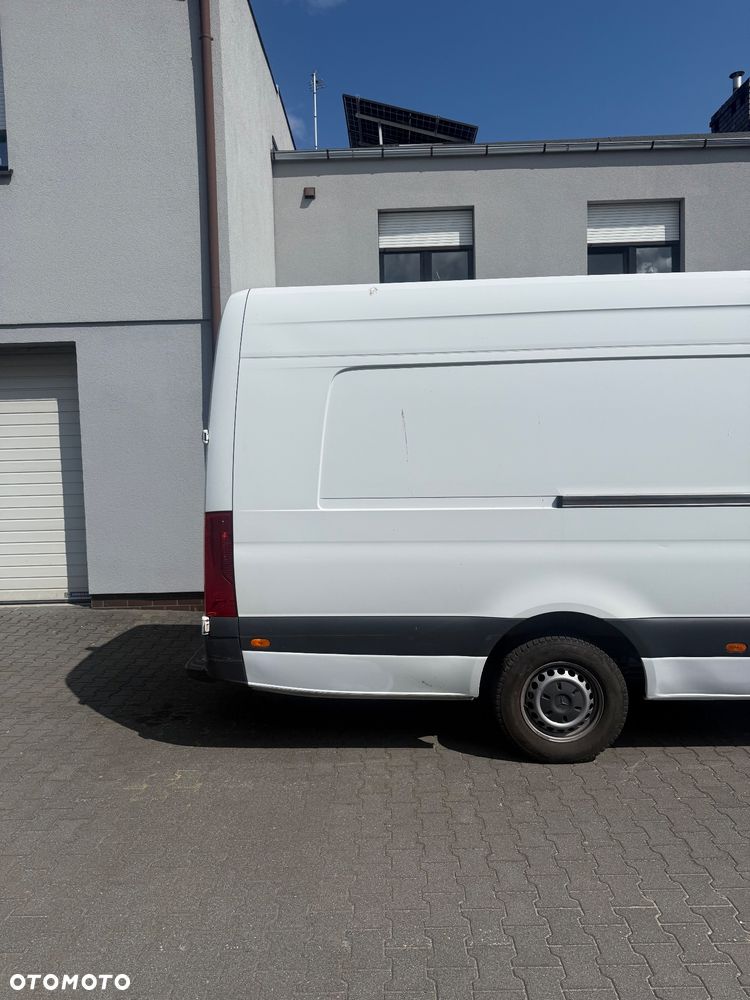 Mercedes-Benz Sprinter - 5