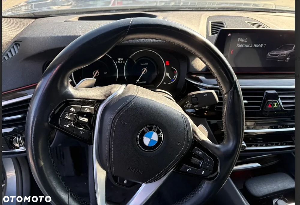 BMW Seria 5 530i xDrive Sport Line - 8