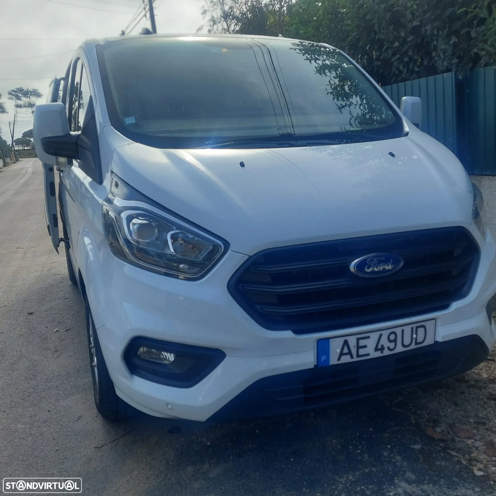 Ford Transit CUSTOM - 4