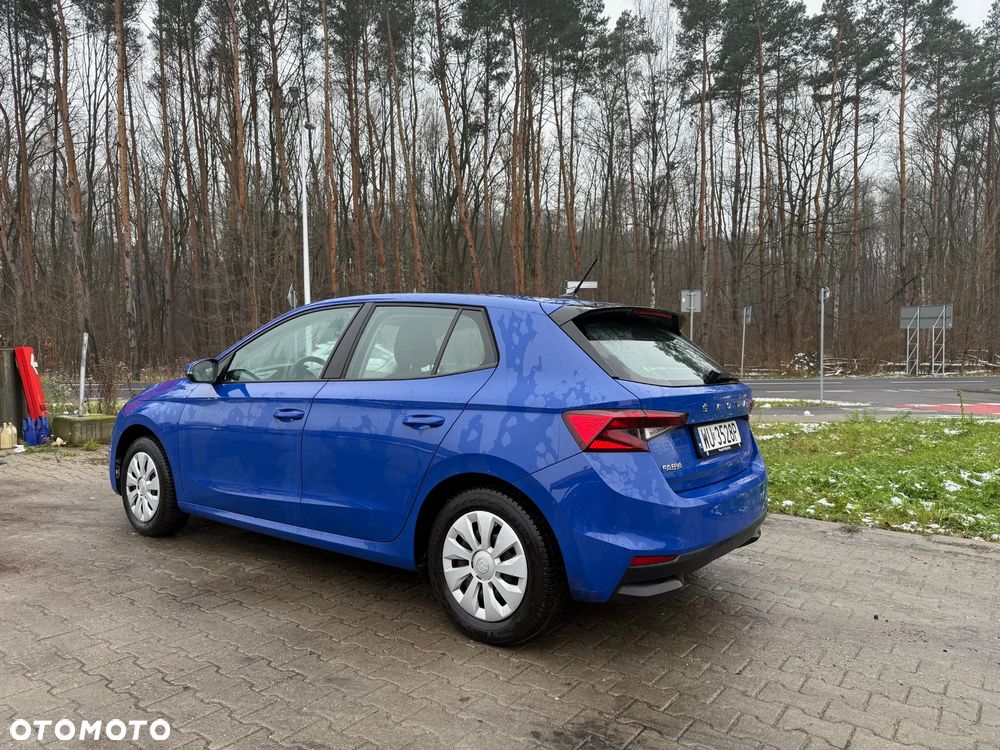 Skoda Fabia 1.0 Essence - 2