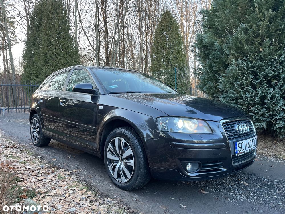 Audi A3 Sportback 2.0 TDI DPF Quattro Ambiente - 1