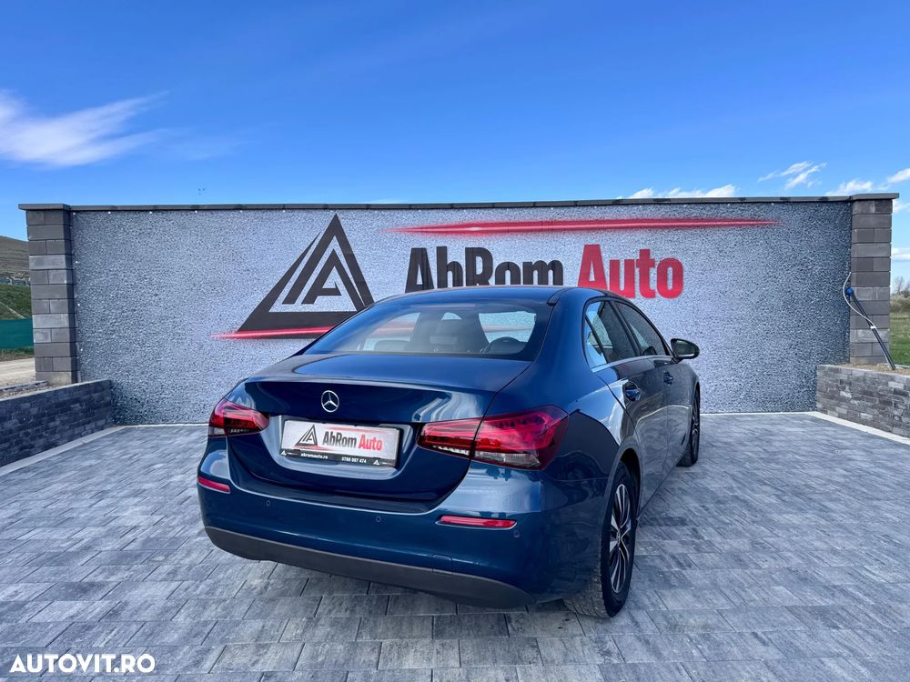 Mercedes-Benz A 180 d 7G-DCT - 3