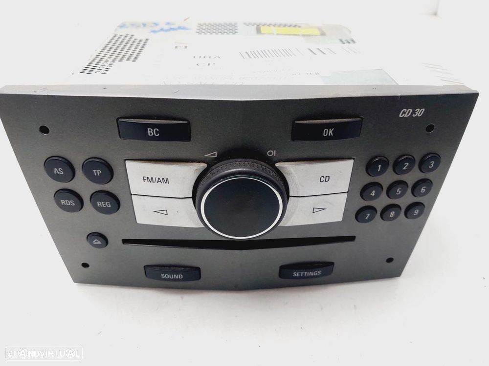 SISTEMA DE ÁUDIO RÁDIO CD OPEL ZAFIRA - 1