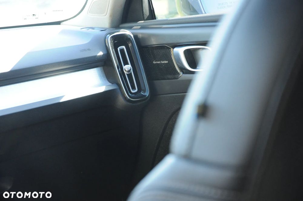 Volvo XC 40 T5 AWD Geartronic Momentum - 21