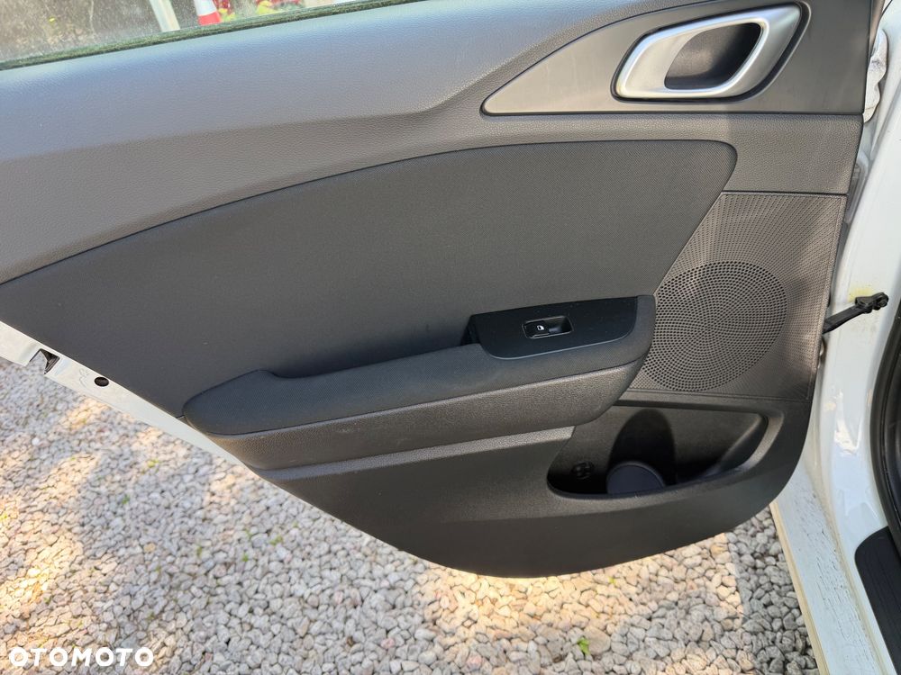 Kia Ceed 1.0 T-GDI S - 29