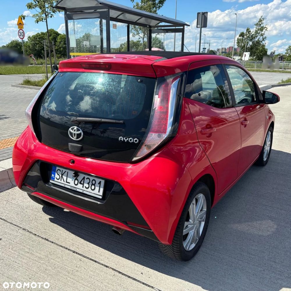 Toyota Aygo x-play - 2