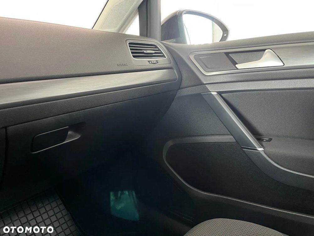 Volkswagen Golf VII 1.6 TDI BMT Comfortline - 19