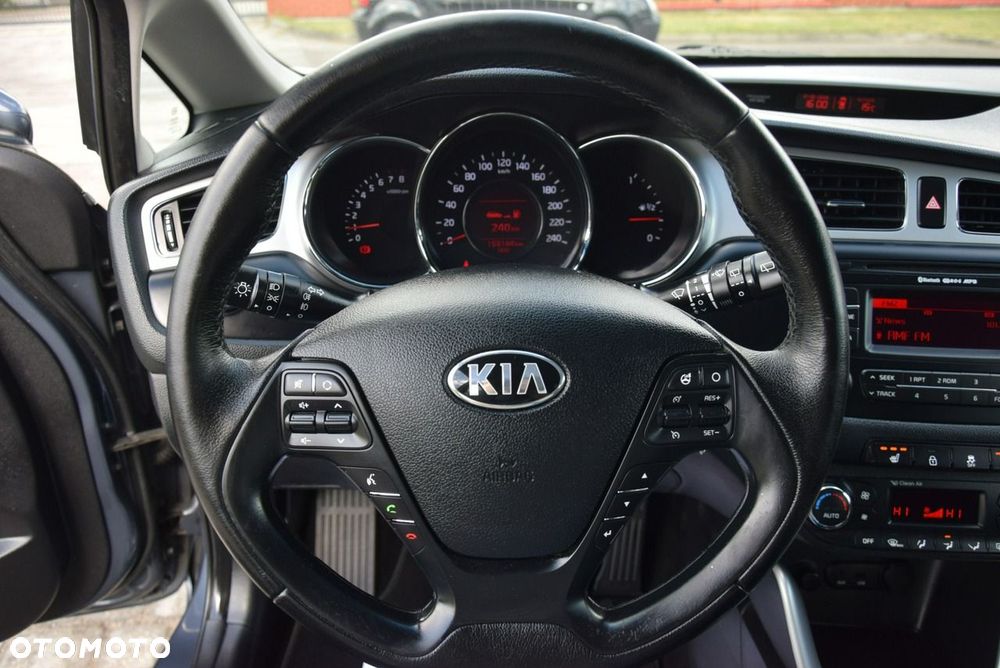 Kia Ceed 1.4 CVVT Dream Team Edition - 22
