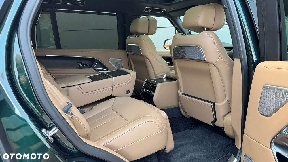 Land Rover Range Rover 4.4 V8 P535 LWB Autobiography - 11