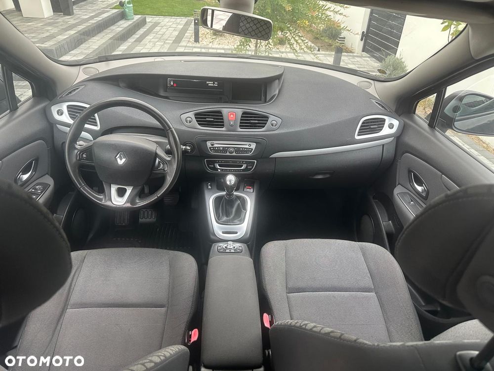Renault Scenic - 15