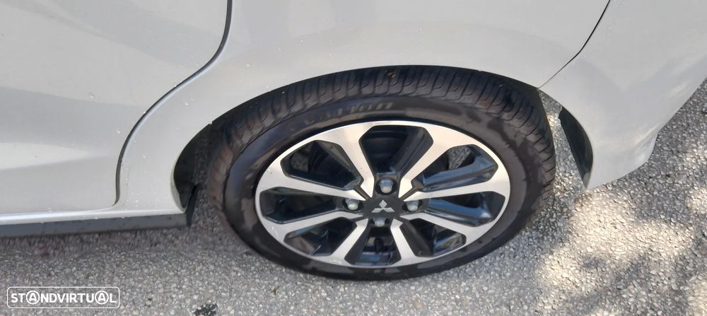 Mitsubishi Space Star 1.2 Intense Connect Edition - 11