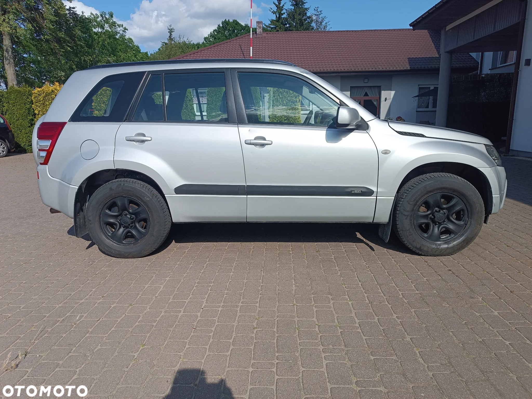 Suzuki Grand Vitara 2.0 - 5
