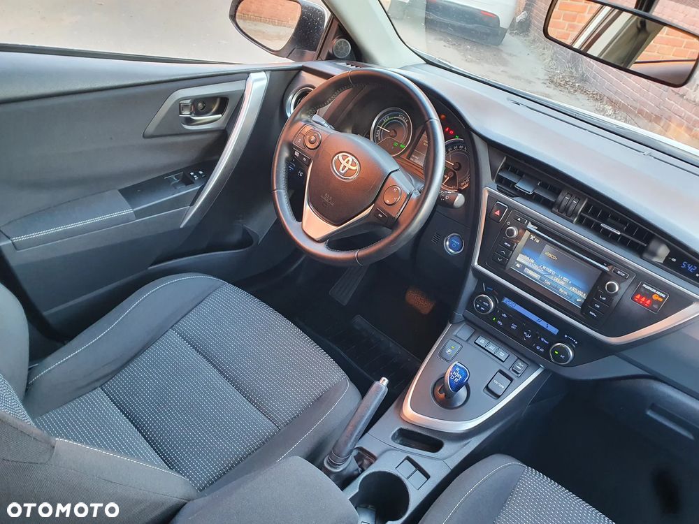Toyota Auris 1.8 HSD Prestige - 9